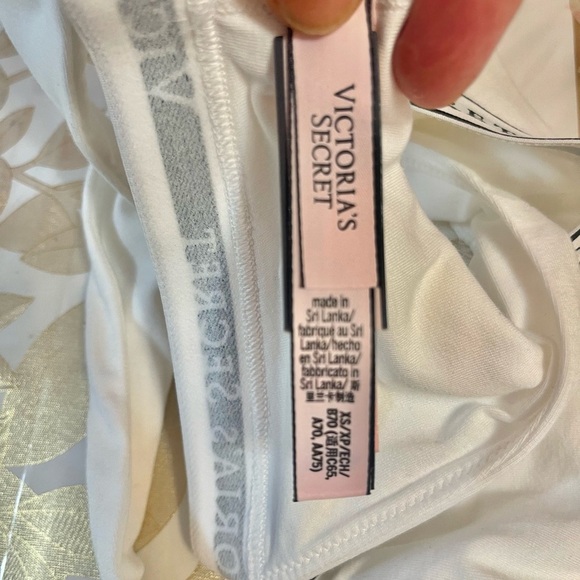 Victoria Secret Cotton Logo Plunge Bralette Bra White Sz XS A70 AA75 B70 - Picture 3 of 7